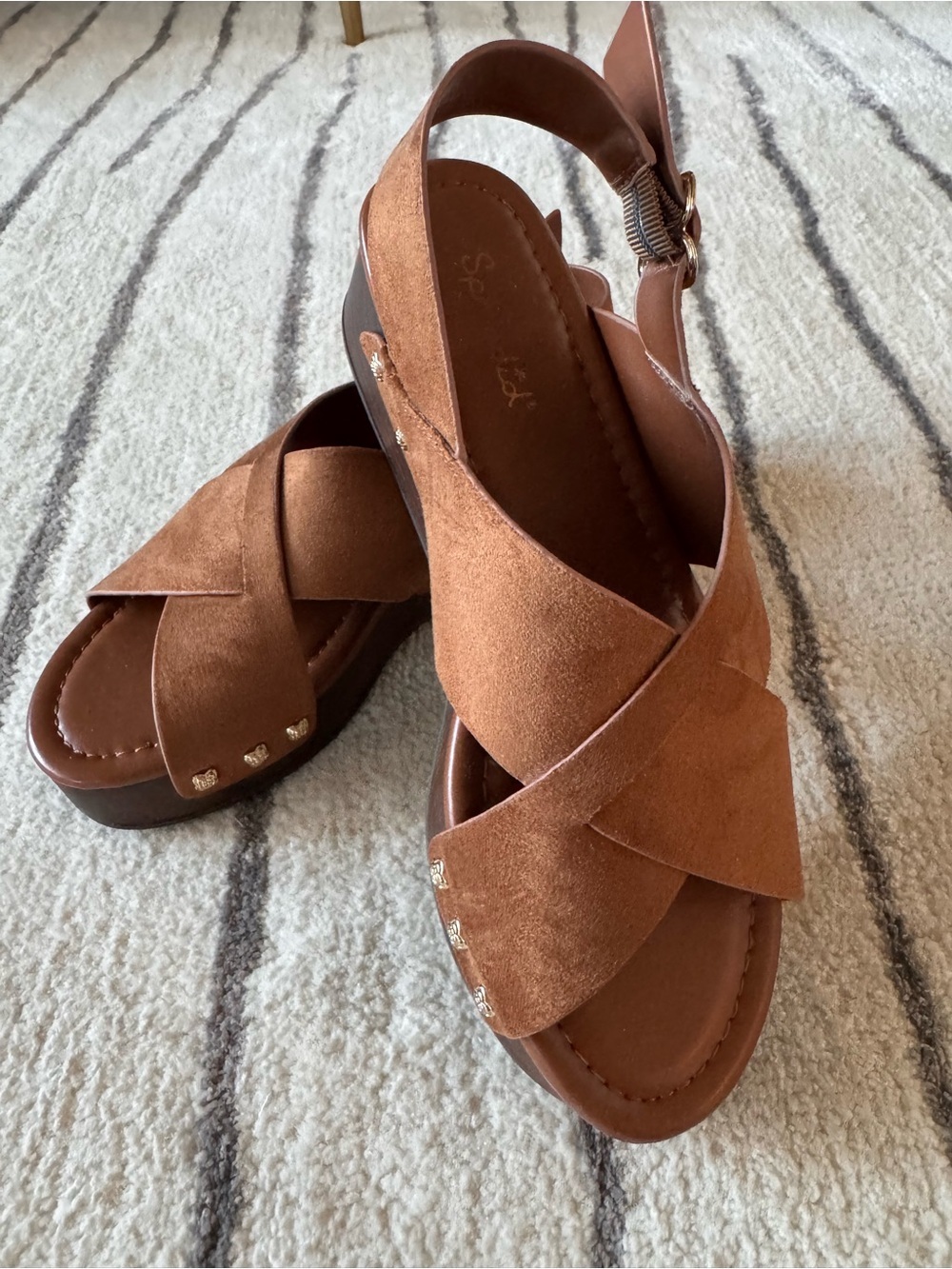 Splendid Tan Suede Quadry Platform Sandal